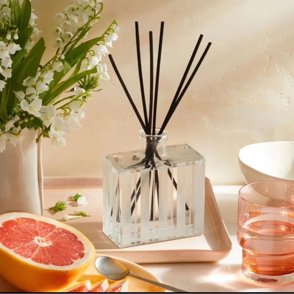 NEST Grapefruit Reed Diffuser - NEW